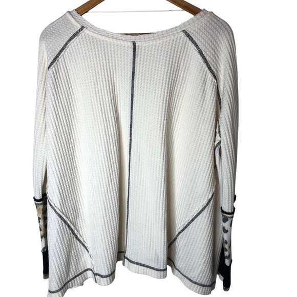 Free People Lovin Leopard Oversized Thermal Sm Tunic V Neck Top Knit Casual Boho - Picture 4 of 7